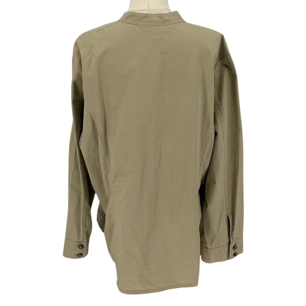 Tantrums khaki button